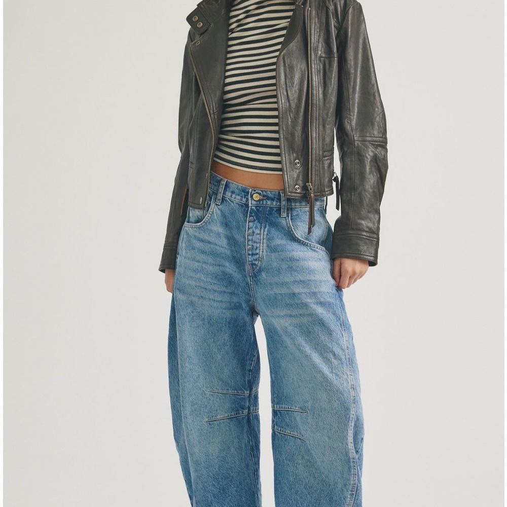 We the Free Good Luck barrel jeans- size 28s